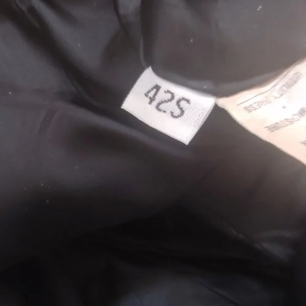Hart Schaffner & Marx Pine's Men Size 42S Black Pinstripe Wool‎ Blazer